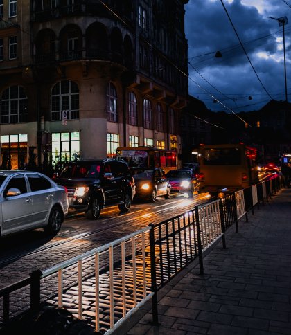 У Львові світлофори на 24 перехрестях працюватимуть під час вимкнення світла