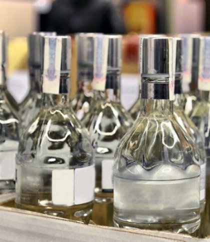 У Львові знищать понад тисячу пляшок контрафактного алкоголю, вилученого під час обшуків