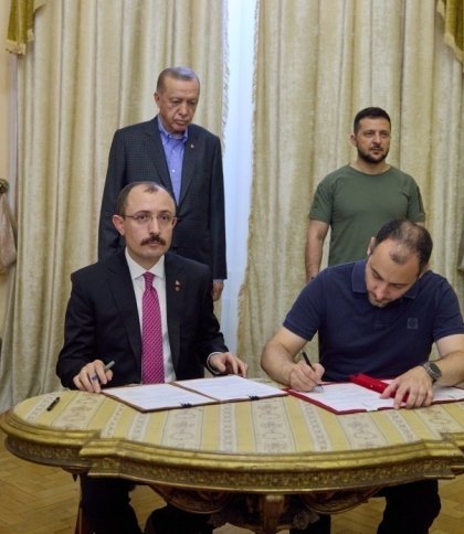 У Львові підписали меморандум: Туреччина допоможе у повоєнній відбудові України
