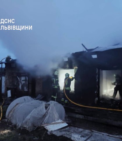 Правоохоронці встановлюють особу загиблої в пожежі людини біля Львова
