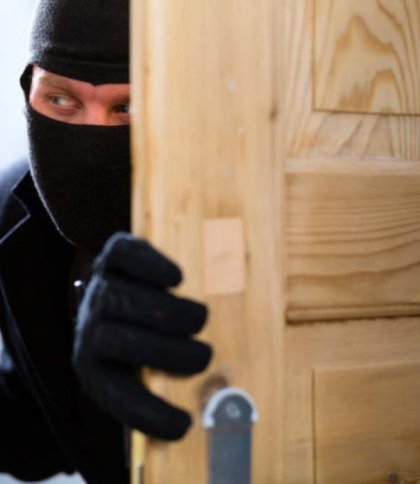 Двох львівʼян увʼязнили на сім років за обкрадання будинку