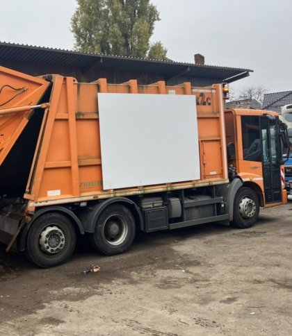 Львів’янин під виглядом допомоги ЗСУ ввіз в Україну сміттєвоз і продав його