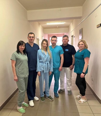 Хірурги Львівського онкоцентру видалили дівчині 15-сантиметрову пухлину