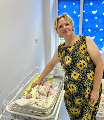 У львівському Охматдиті лікарі врятували передчасно народжене немовля зі вродженою пневмонією