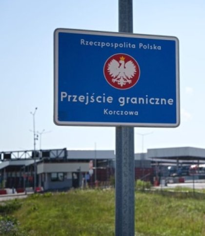Польські прикордонники врятували п’ятирічного українця, який ледь не задушився ременем безпеки