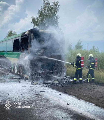Пожежа в автобусі з 28 дітьми: авто загорівся на ходу