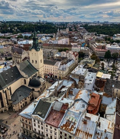 Капсульний готель, хостели та шелтери: де зупинитися на ніч у Львові