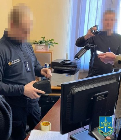 Вимагав хабар, щоб не проводити перевірку: на Львівщині затримали посадовця ДСНС