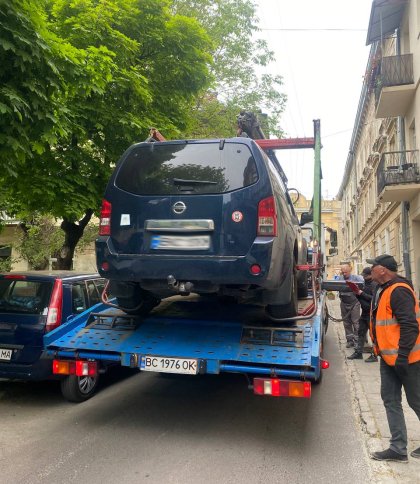 За тиждень у Львові на штрафмайданчики відправили понад 220 автівок