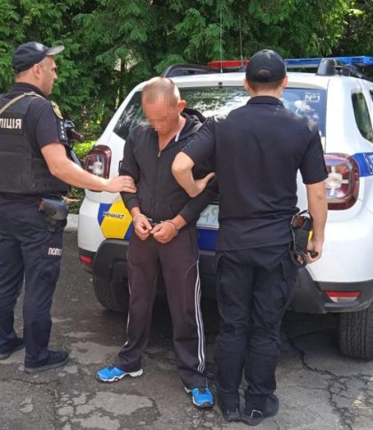  У Львові пасажир автівки завдав пішоходу двох ударів ножем у спину