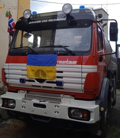 Рятувальники Львівщини отримали дві машини від колег з Норвегії