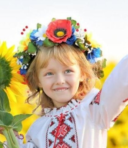 Менше половини українців планують майбутнє своїх дітей вдома, якщо війна триватиме невизначений термін