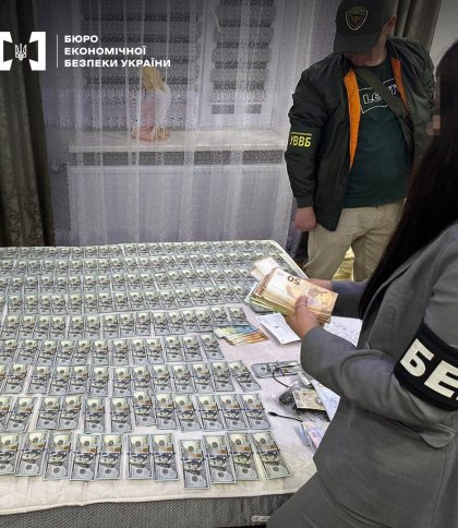 На Львівщині викрили схему ввезення 300 авто під виглядом допомоги ЗСУ