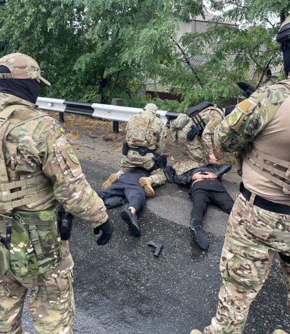 На Дніпропетровщині зловмисники вимагали 11 тис. доларів у батька загиблого бійця ЗСУ