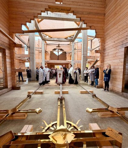 У Львові зводять новий дерев’яний храм