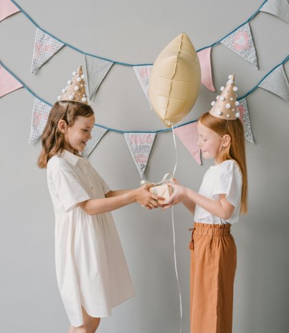 Подарунки для однокласників від магазину «Аврора»: чому це гарна ідея