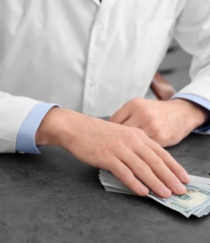 Лікаря ВЛК на Львівщині засудили за отримання хабаря