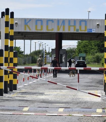 Призупинили пропуск через українсько-угорський кордон
