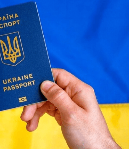 Державна міграційна служба повідомила, скільки закордонних паспортів оформили українцям за серпень