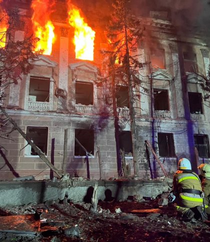 Вночі росіяни обстріляли житловий будинок в Миколаєві, понад два десятки поранених