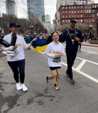 12-річна бігунка на протезах Яна Степаненко подолала 5 км на марафоні в Бостоні