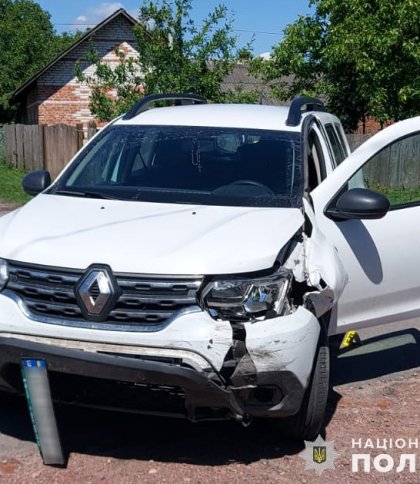 На Львівщині в ДТП з Renault Duster постраждав 17-річний мотоцикліст