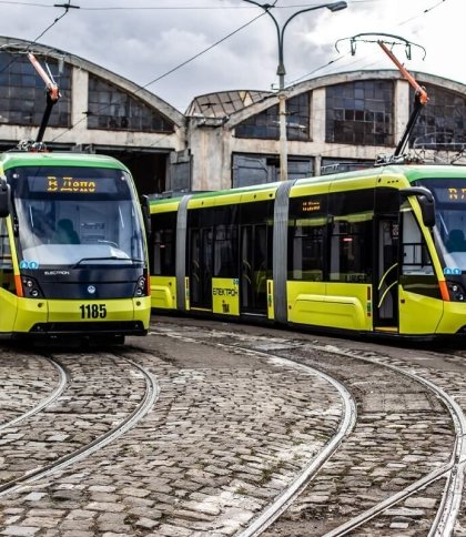 У Львові новий низькопідлоговий трамвай виїхав на вулиці міста