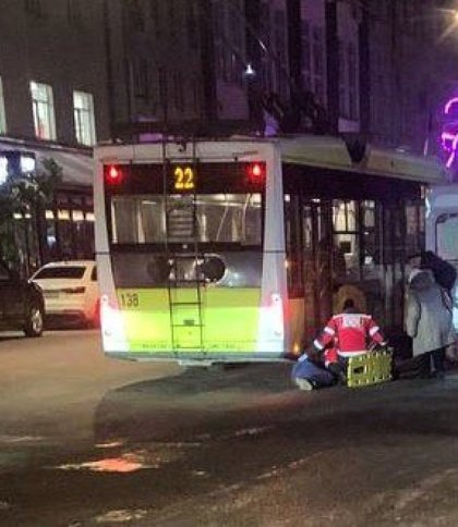 Водійка тролейбуса у Львові уникла ув’язнення за смерть 50-річного пішохода
