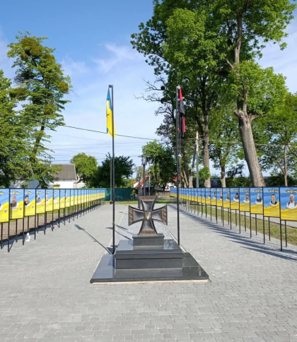 На Львівщині відкрили Алею Героїв: вшанували 54 захисників
