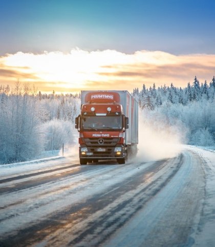 Через погіршення погодних умов на Львівщині обмежили рух вантажівок трасою Київ — Чоп