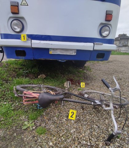 На Львівщині автобус збив велосипедиста