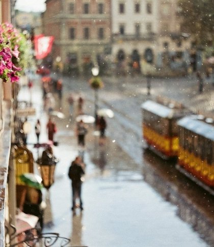 Короткочасні дощі та грози: погода на Львівщині 15 червня