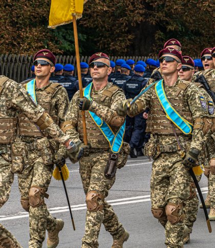 Репетиція військового маршу у Львові: фоторепортаж