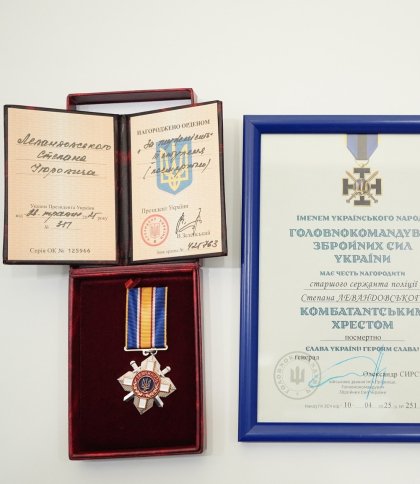 Поліцейського з Львівщини посмертно нагородили орденом “За мужність” та “Комбатантським Хрестом”