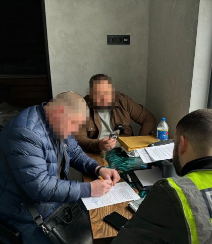 Голову ВЛК в Овідіополі на Одещині затримали за допомогу ухилянтам, фото Київської міської прокуратури