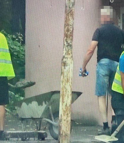 Заступник командира військової частини залучав військових до укладання бруківки на Львівщині