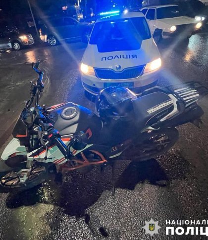 Внаслідок зіткнення з автомобілем у Львові травмувався 17-річний мотоцикліст