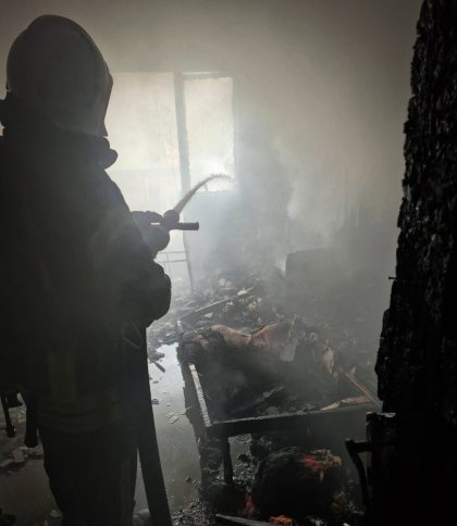 Пожежа у Стрию: 12 рятувальників ліквідували займання в квартирі