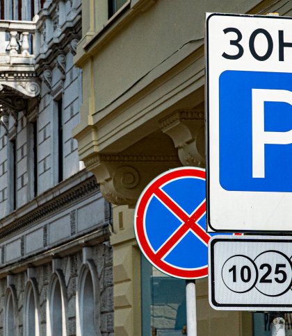 Порушили правила паркування: у Червонограді за місяць водіям виписали штрафів на 55 тис. грн