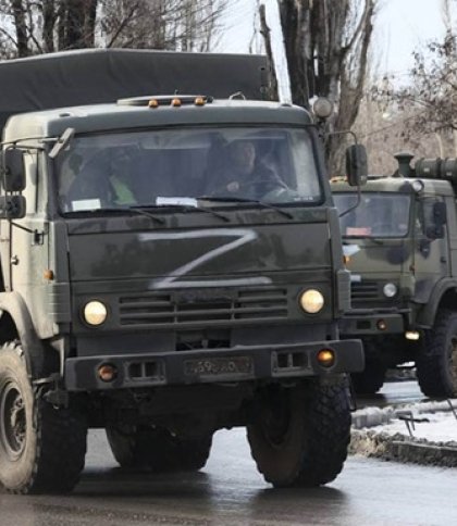 Не доїхали: в РФ під Бєлгородом перекинулась вантажівка з окупантами, є постраждалі