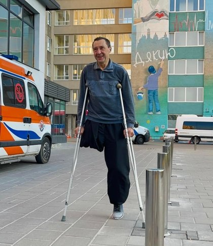 Львівські лікарі допомогли врятувати травматолога з Маріуполя, який втратив ногу
