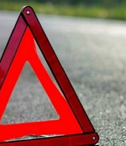 На Золочівщині чоловік з’їхав в річку та перекинувся