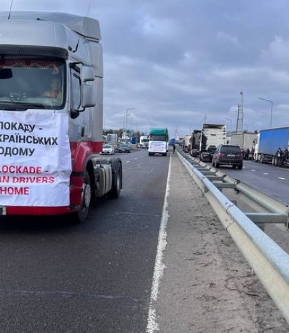Українські перевізники розпочали мирні протести на кордоні з Польщею