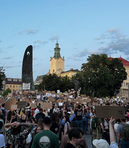 Росія використовує фейки для радикалізації протестів в Україні