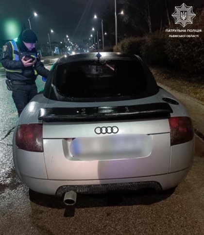 У Львові патрульні спинили Audi, яка вже два роки перебуває в розшуку