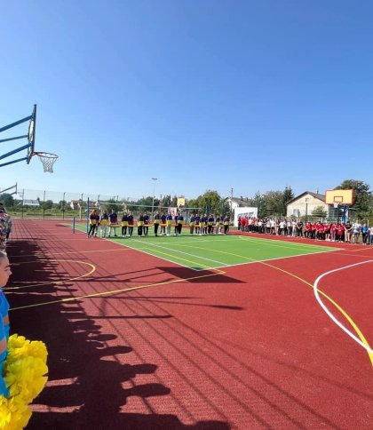 У Пустомитівській громаді відкрили спортивний майданчик за більше, ніж 4 мільйони