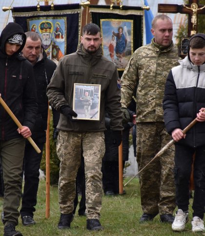 У Тухлі на Львівщині поховали загиблого Героя