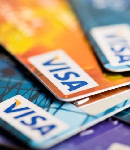 Монобанк скасовує внесення обов'язкового платежу, а ПриватБанк запровадив кредитні канікули