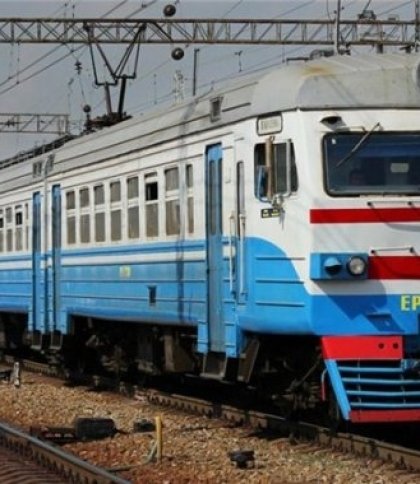 На Львівщині тимчасово змінили розклад руху двох приміських потягів: деталі
