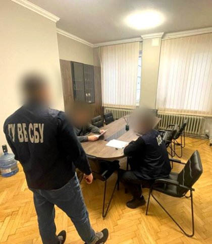 На Львівщині правоохоронець допоміг втекти за кордон п’ятьом ухилянтам
